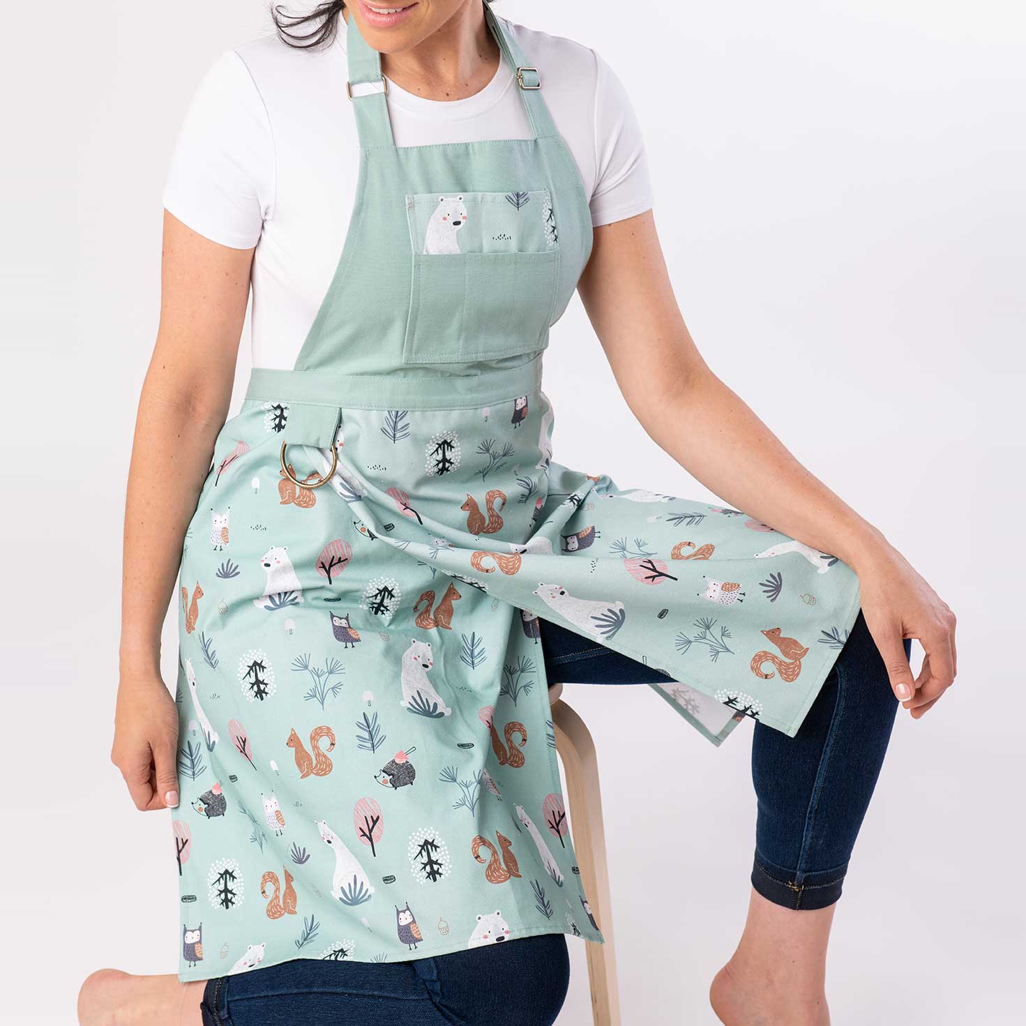 Sanbao Split Leg Pottery Apron - Forest Animal